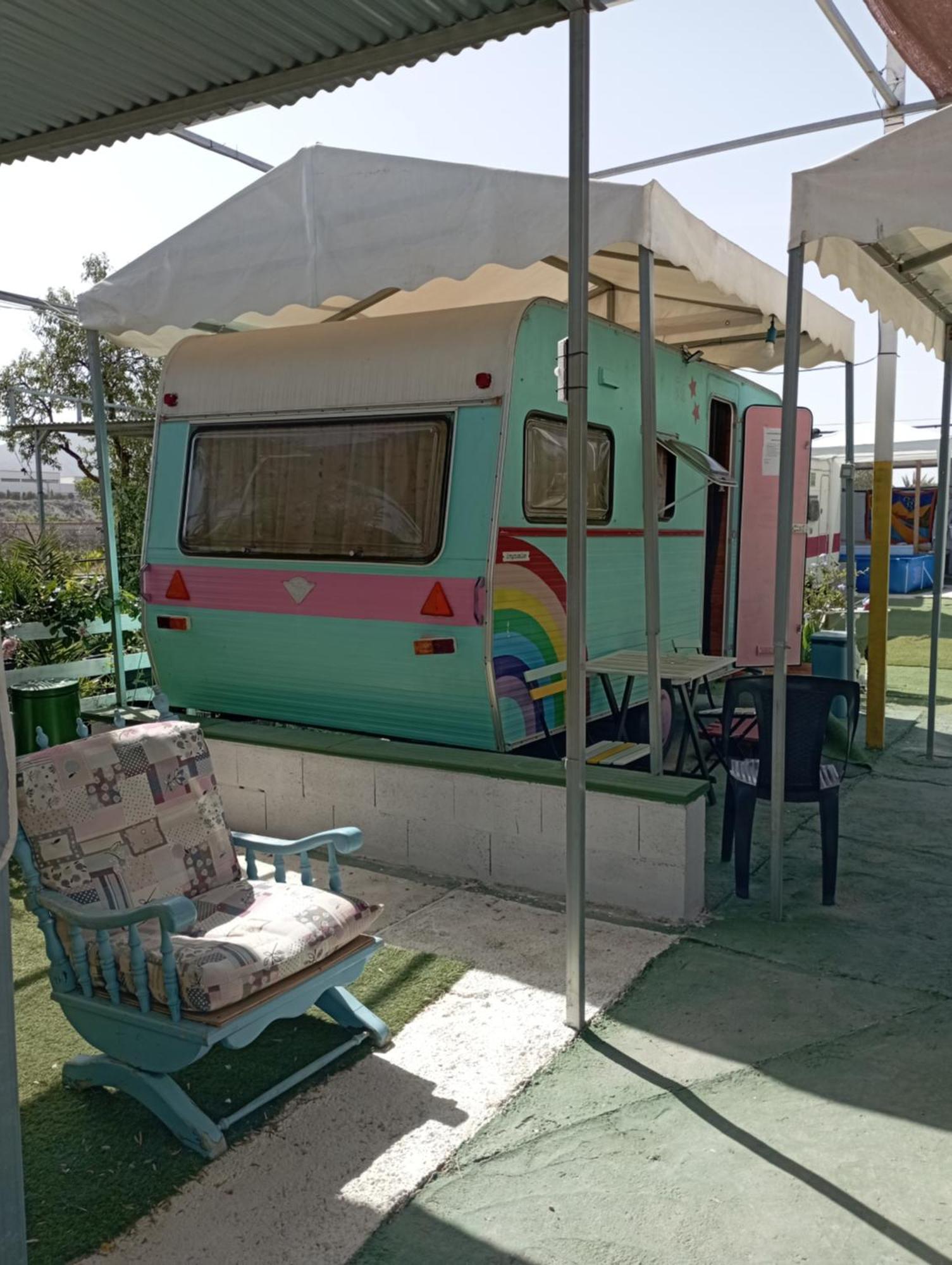 Caravanas Y Habitaciones Para Relajarse Сакс Экстерьер фото