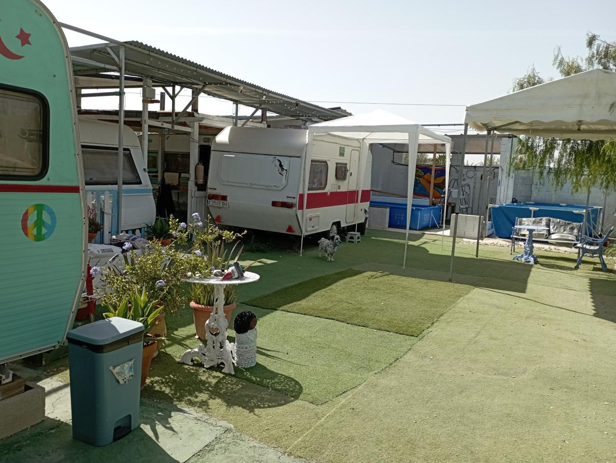Caravanas Y Habitaciones Para Relajarse Сакс Экстерьер фото