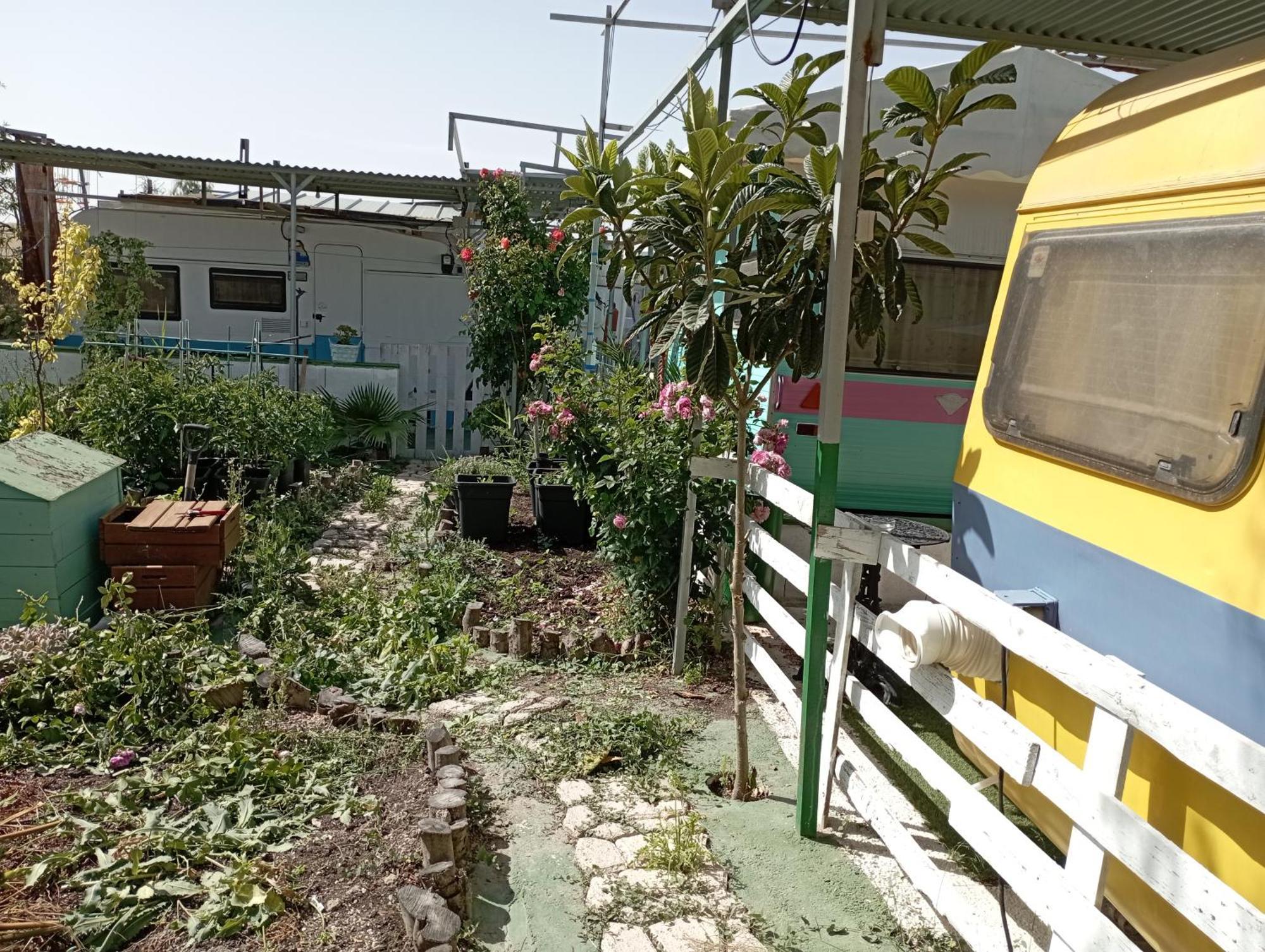 Caravanas Y Habitaciones Para Relajarse Сакс Экстерьер фото